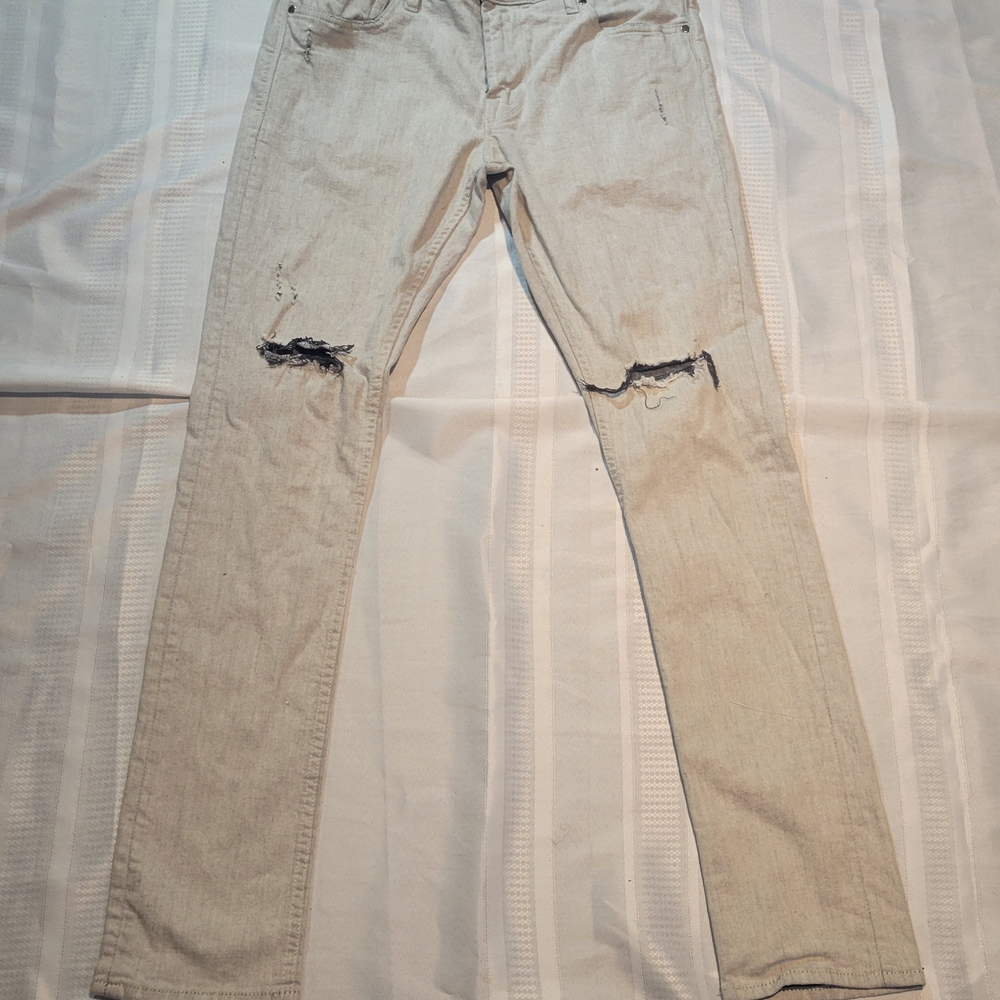 Guess Men's Light Gray Distressed Skinny Jeans
